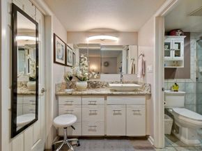 2564 Navarra Drive 213, Carlsbad CA 92009