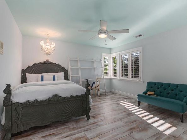 6817 Vianda Ct Court, Carlsbad CA 92009