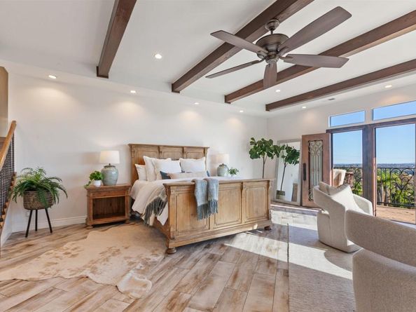 6817 Vianda Ct Court, Carlsbad CA 92009