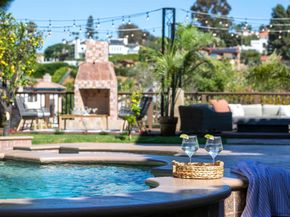 6817 Vianda Ct Court, Carlsbad CA 92009