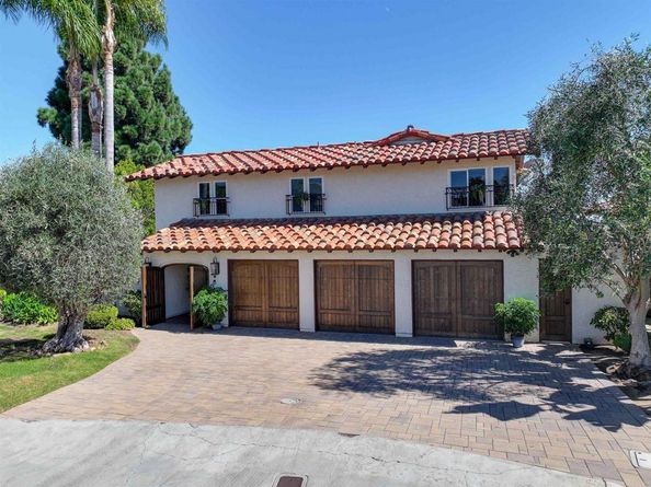 6817 Vianda Ct Court, Carlsbad CA 92009