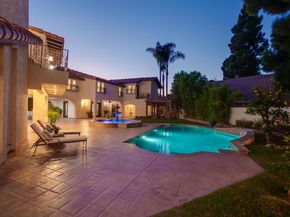 6817 Vianda Ct Court, Carlsbad CA 92009