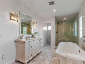 6817 Vianda Ct Court, Carlsbad CA 92009