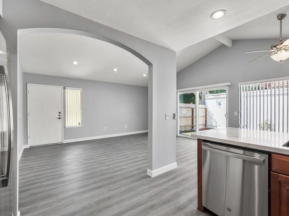 2801 Via Topacio, Carlsbad CA 92010