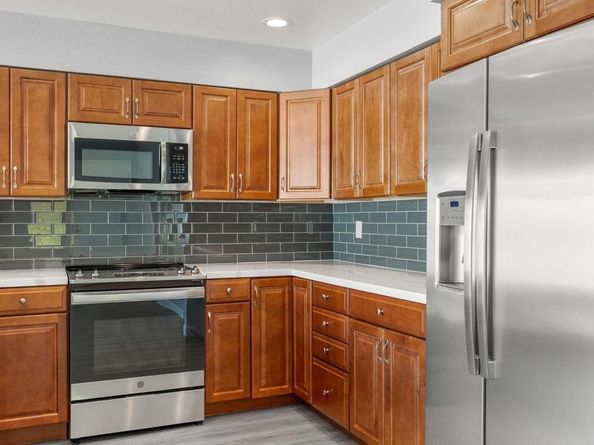 2801 Via Topacio, Carlsbad CA 92010