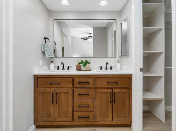 6848 Briarwood Drive, Carlsbad CA 92011