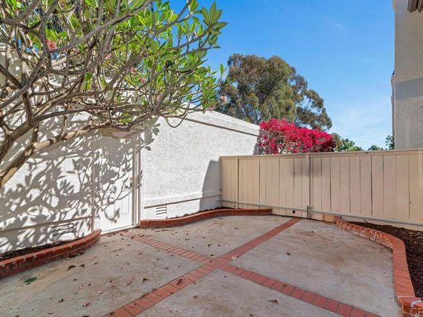6848 Briarwood Drive, Carlsbad CA 92011