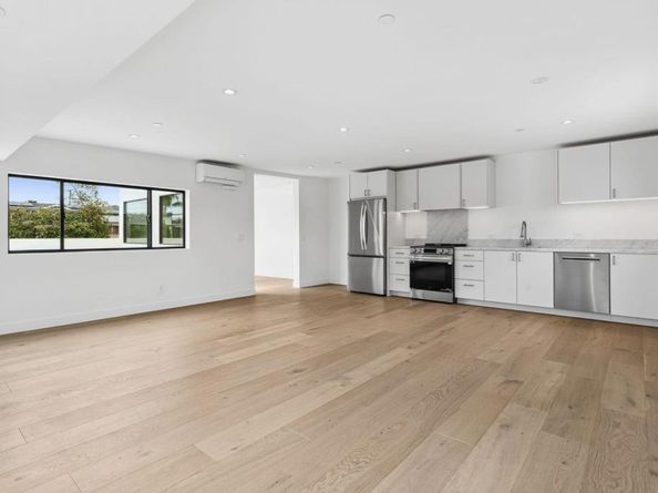 2052 Montgomery Avenue, Cardiff By The Sea CA 92007