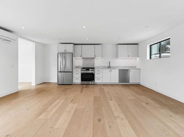 2052 Montgomery Avenue, Cardiff By The Sea CA 92007