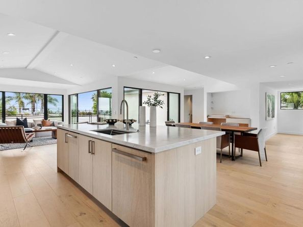 2052 Montgomery Avenue, Cardiff By The Sea CA 92007