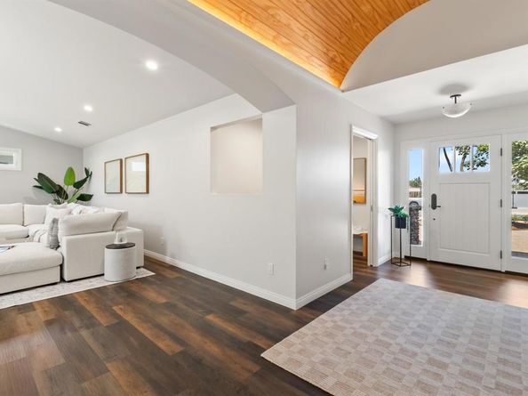 5183 El Arbol Drive, Carlsbad CA 92008