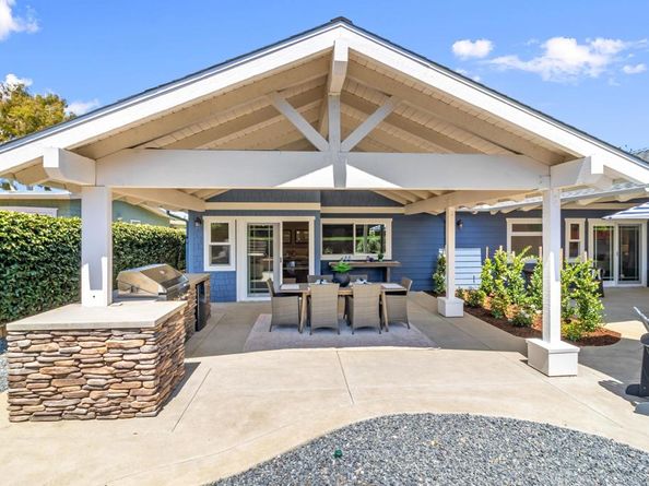 5183 El Arbol Drive, Carlsbad CA 92008