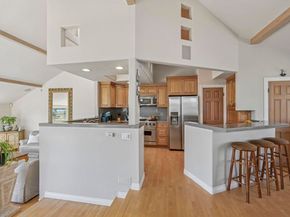 2542 Manchester Avenue, Cardiff By The Sea CA 92007