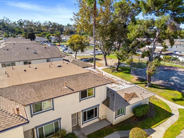 3414 Los Mochis Way, Oceanside CA 92056