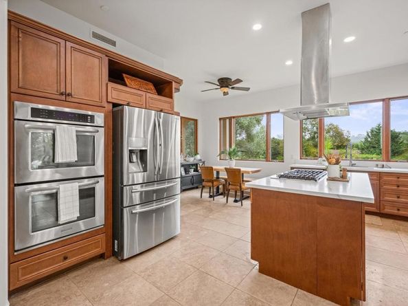 4149 Manchester Avenue, Encinitas CA 92024