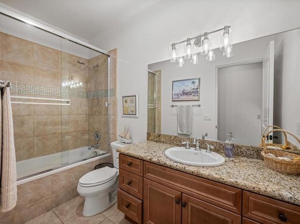 4149 Manchester Avenue, Encinitas CA 92024