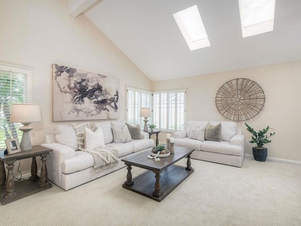 2609 Sombrosa Street, Carlsbad CA 92009