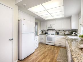 2609 Sombrosa Street, Carlsbad CA 92009