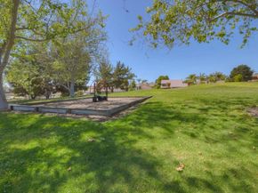 2609 Sombrosa Street, Carlsbad CA 92009