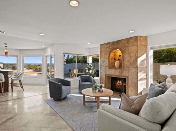 213 Via Palacio, Encinitas CA 92024