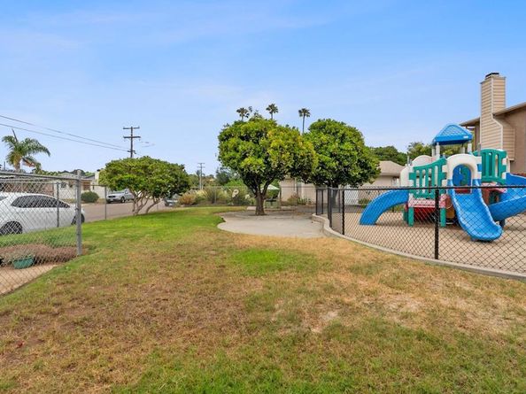 2606 Jefferson Street, Carlsbad CA 92008