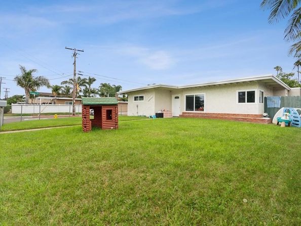 2606 Jefferson Street, Carlsbad CA 92008