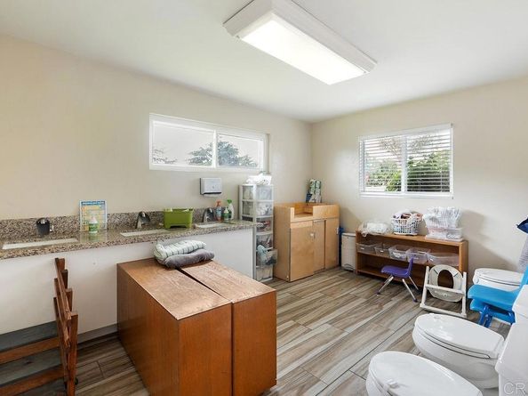 2606 Jefferson Street, Carlsbad CA 92008