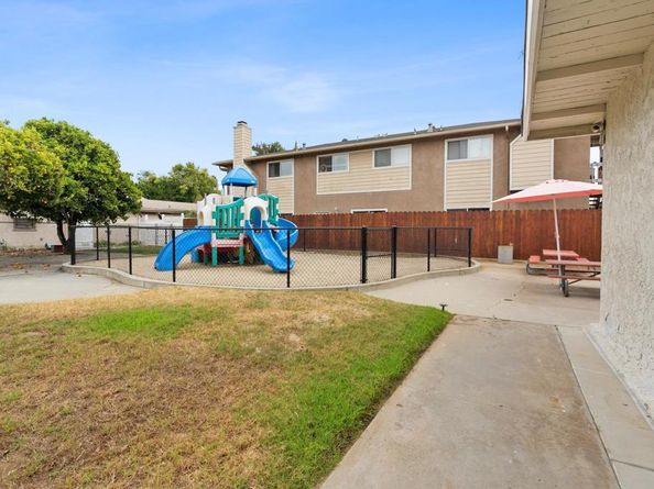 2606 Jefferson Street, Carlsbad CA 92008