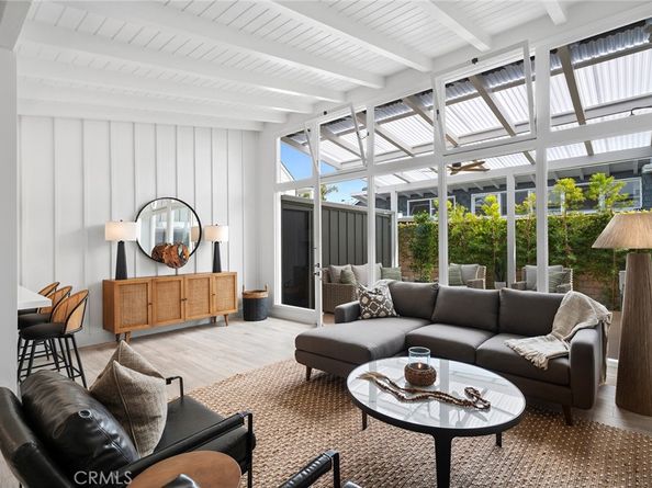 432 Seville Avenue, Newport Beach CA 92661