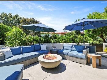 455 Vista Grande