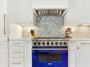 235 62nd Street, Newport Beach CA 92663