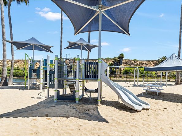 235 62nd Street, Newport Beach CA 92663