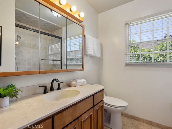 406 University Avenue, Burbank CA 91504