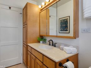 406 University Avenue, Burbank CA 91504