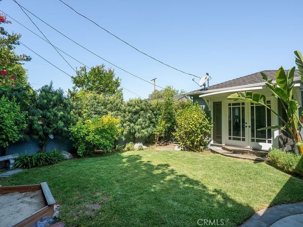 406 University Avenue, Burbank CA 91504