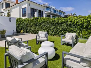 408 Hazel Drive, Corona Del Mar CA 92625