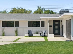 304 Hanover, Costa Mesa CA 92626
