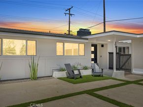 304 Hanover, Costa Mesa CA 92626