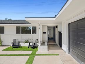 304 Hanover, Costa Mesa CA 92626