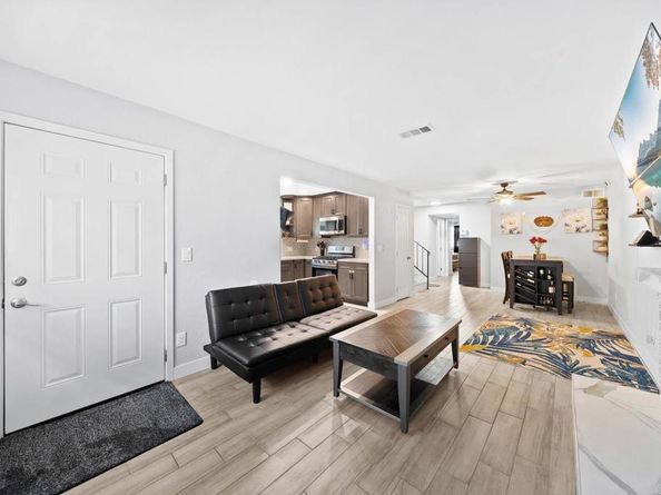 353 61St Street, San Diego CA 92114