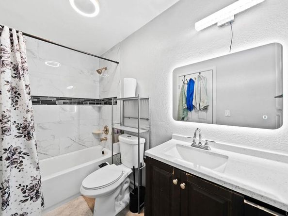 353 61St Street, San Diego CA 92114