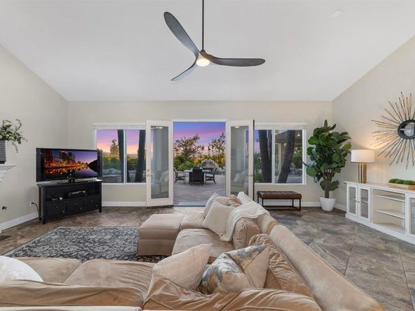 2216 Blossom Hill Lane, Escondido CA 92029