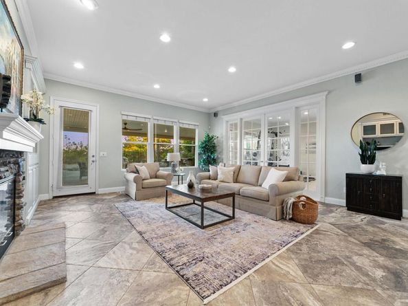 2216 Blossom Hill Lane, Escondido CA 92029