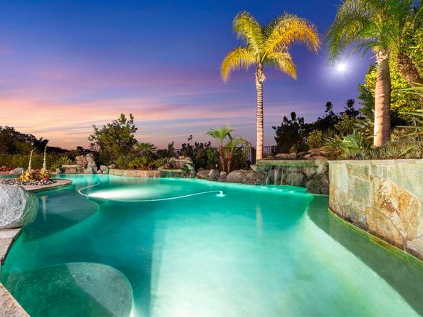 2216 Blossom Hill Lane, Escondido CA 92029