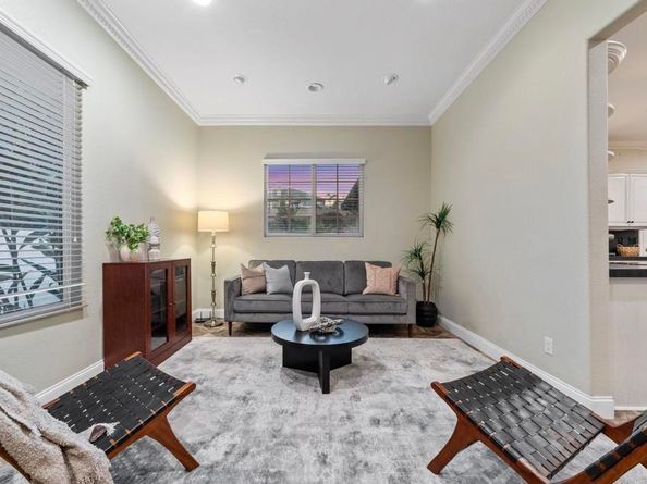 2216 Blossom Hill Lane, Escondido CA 92029