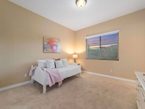 2216 Blossom Hill Lane, Escondido CA 92029