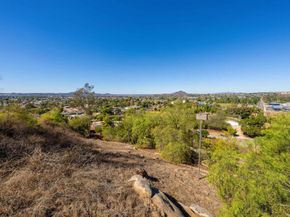 1755 E Lexington Avenue, El Cajon CA 92019