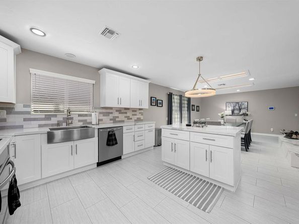 1755 E Lexington Avenue, El Cajon CA 92019