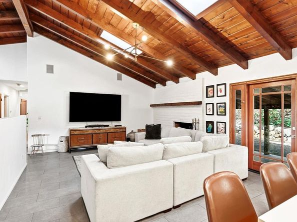 11724 Shadow Valley Road, El Cajon CA 92020
