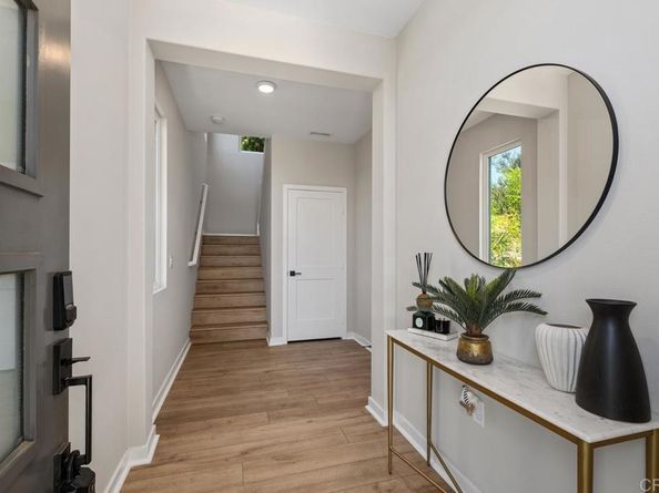 2706 via alta place, San Diego CA 92108